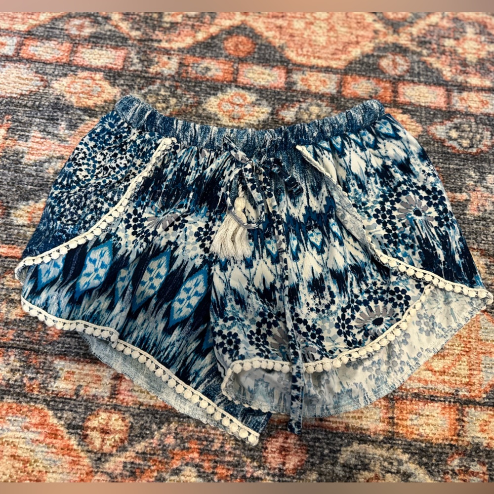 size small women shorts